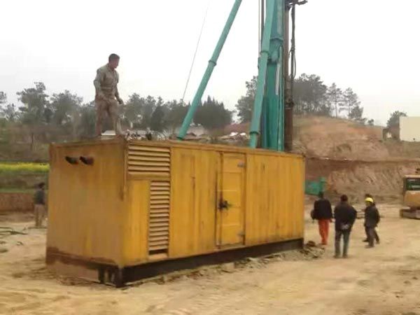 博尔塔拉如何判断水冷式机油散热器密封件是否需要更换？